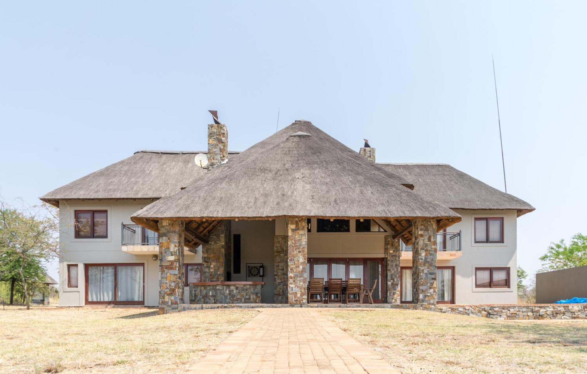 Zebula Golf Estate And Spa - Private Rentals Mabula Game Reserve Exterior photo